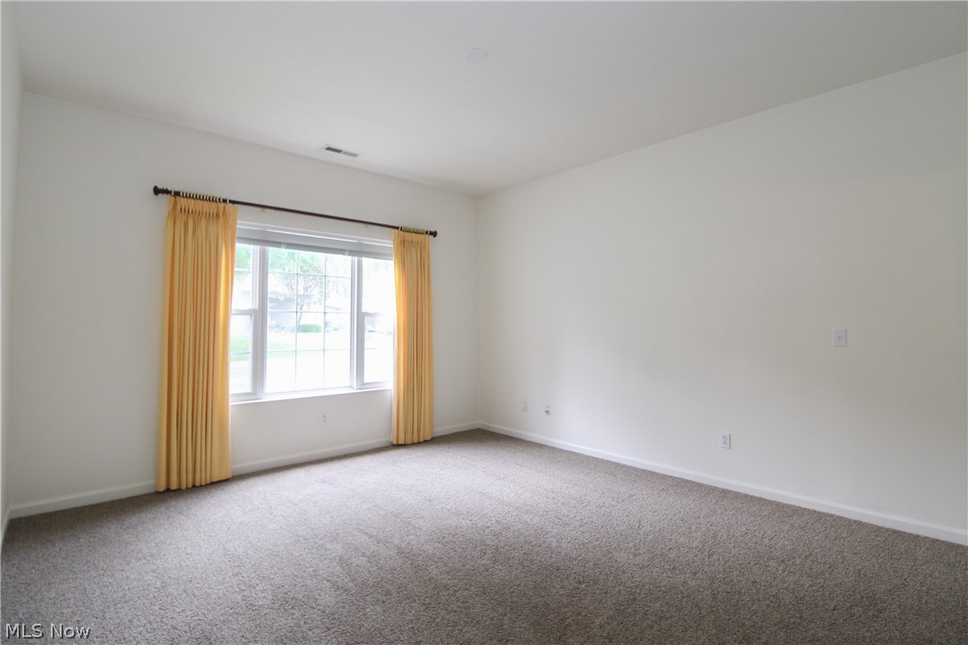 5645 Clingan Road, Unit 7B Struthers, OH 44471 - Photo 13 of 37