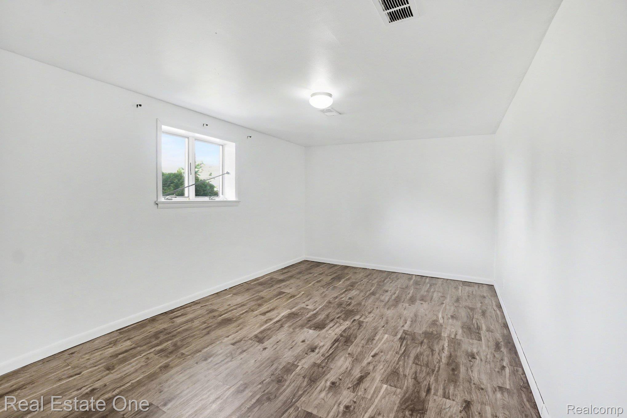 5191 Cottrell Road Vassar, MI 48768 - Photo 17 of 39 Gym/Media Room/Studio?