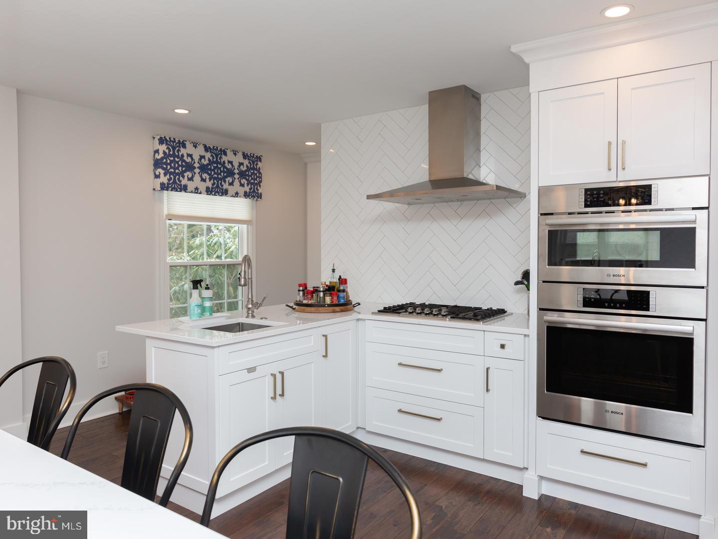 420 Littlebrook Road Berwyn, PA 19312 - Photo 11 of 36 KITCHEN