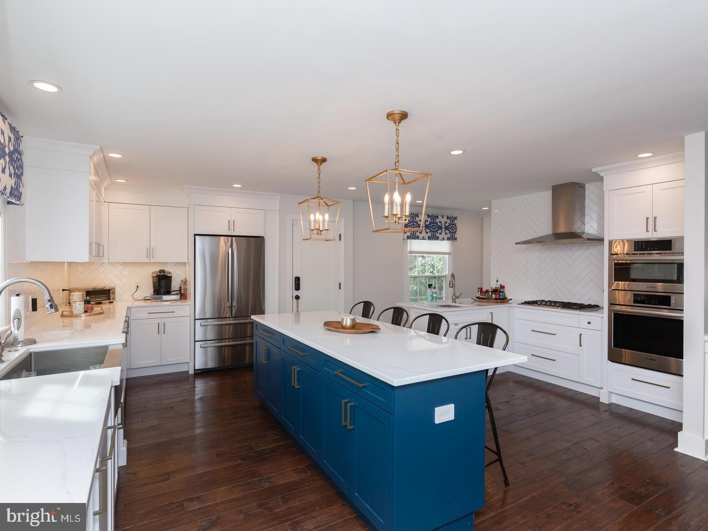 420 Littlebrook Road Berwyn, PA 19312 - Photo 7 of 36 KITCHEN