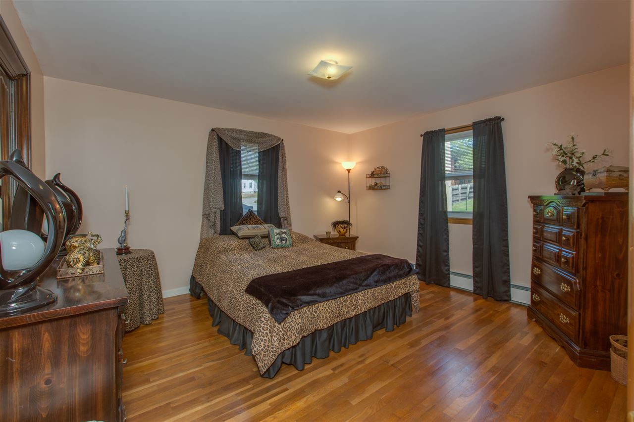 25 South Wilson Street Manchester, NH 03103 - Photo 17 of 38