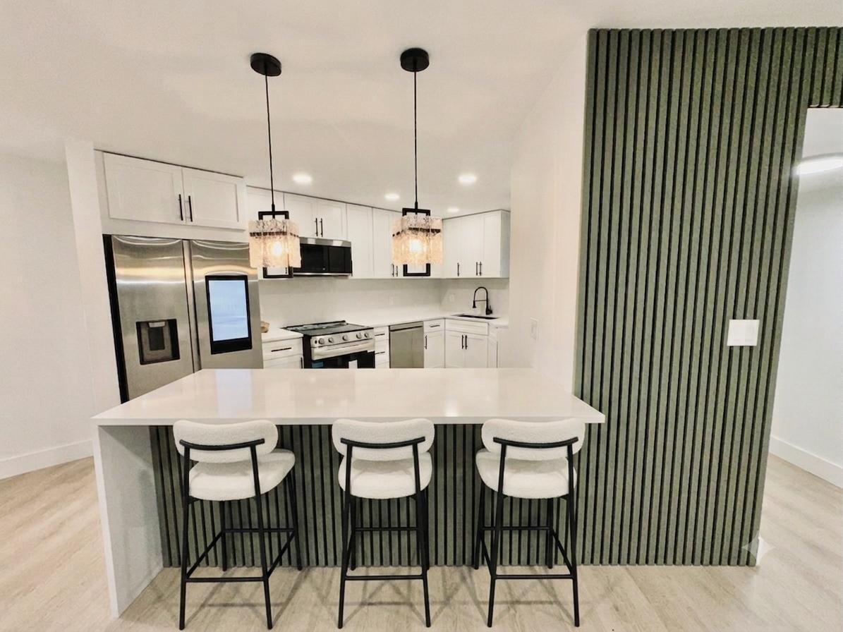 5900 Camino Del Sol, Unit 306 Boca Raton, FL 33433 - Photo 4 of 22 PHOTO-2026-06-25-08-18-37