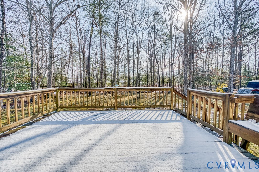 9301 Brocket Drive Midlothian, VA 23112 - Photo 24 of 27 a view of a balcony with trees
