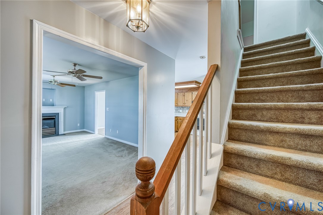 9301 Brocket Drive Midlothian, VA 23112 - Photo 6 of 27 a view of entryway