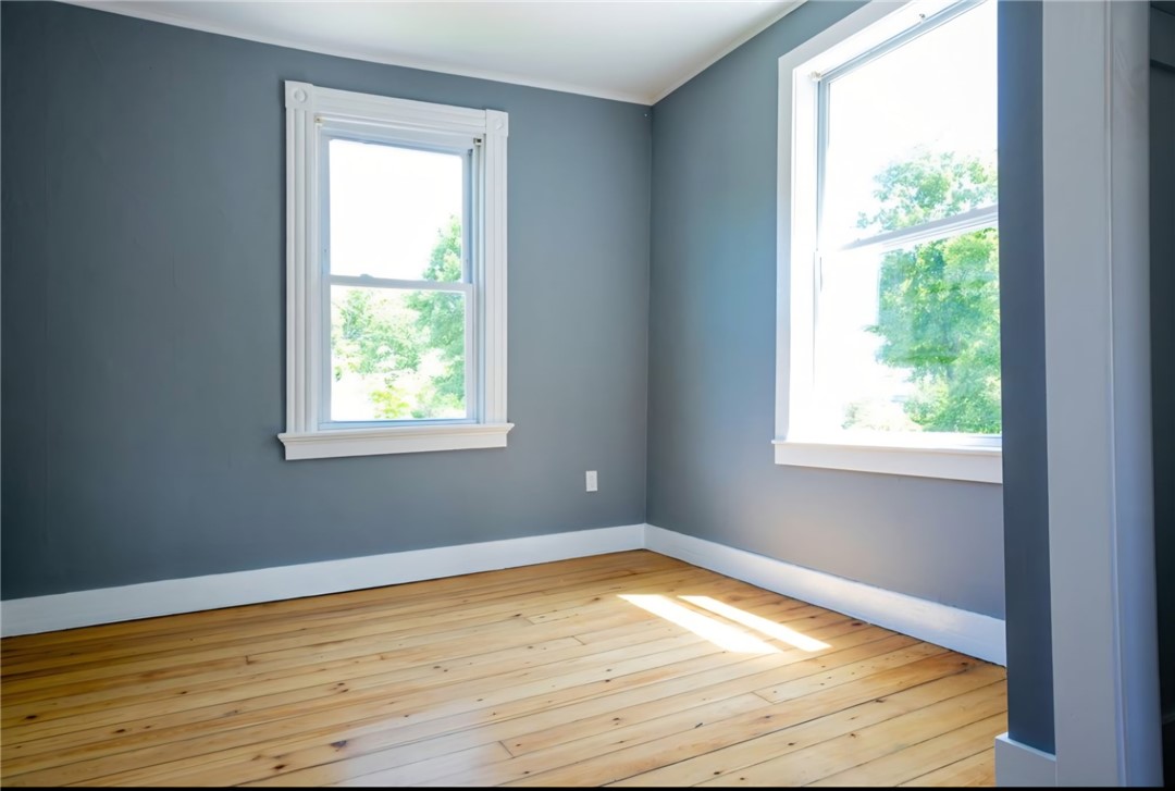 13 Livingston Place Middletown, RI 02842 - Photo 7 of 7