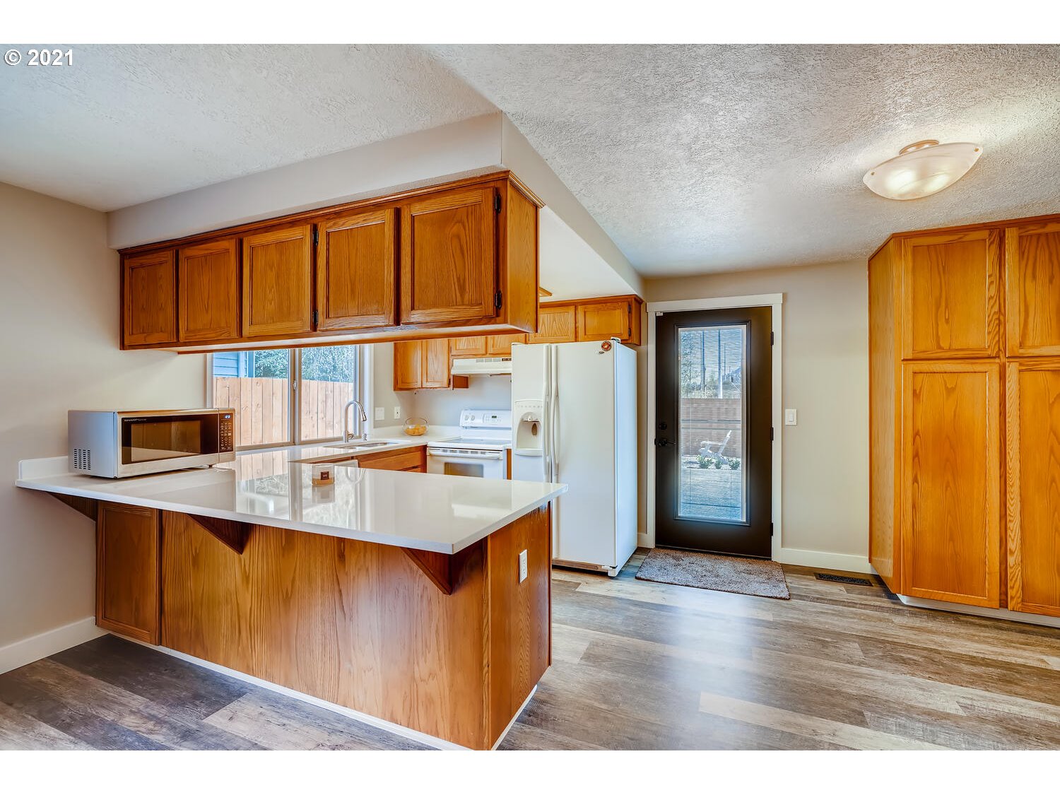 792 Southwest Hartley Avenue Gresham, OR 97030 - Photo 9 of 29 Gallery Image 9