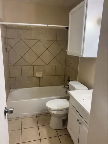 $1,200 | 1940 Pace Boulevard, New Orleans, LA 70114