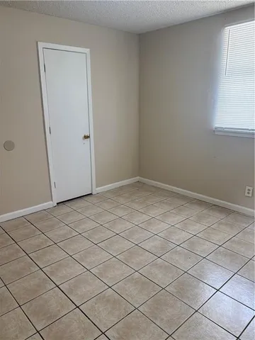 $1,200 | 1940 Pace Boulevard, New Orleans, LA 70114