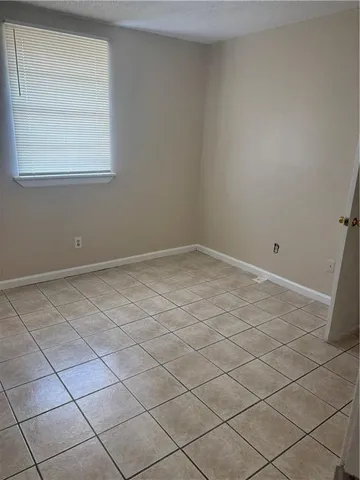 $1,200 | 1940 Pace Boulevard, New Orleans, LA 70114