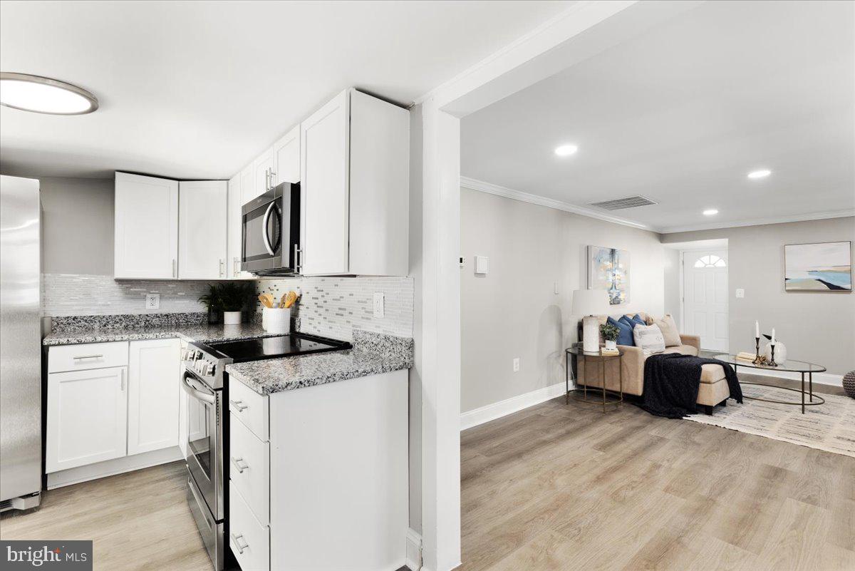 1632 Hilltop Road Edgewater, MD 21037 - Photo 14 of 32