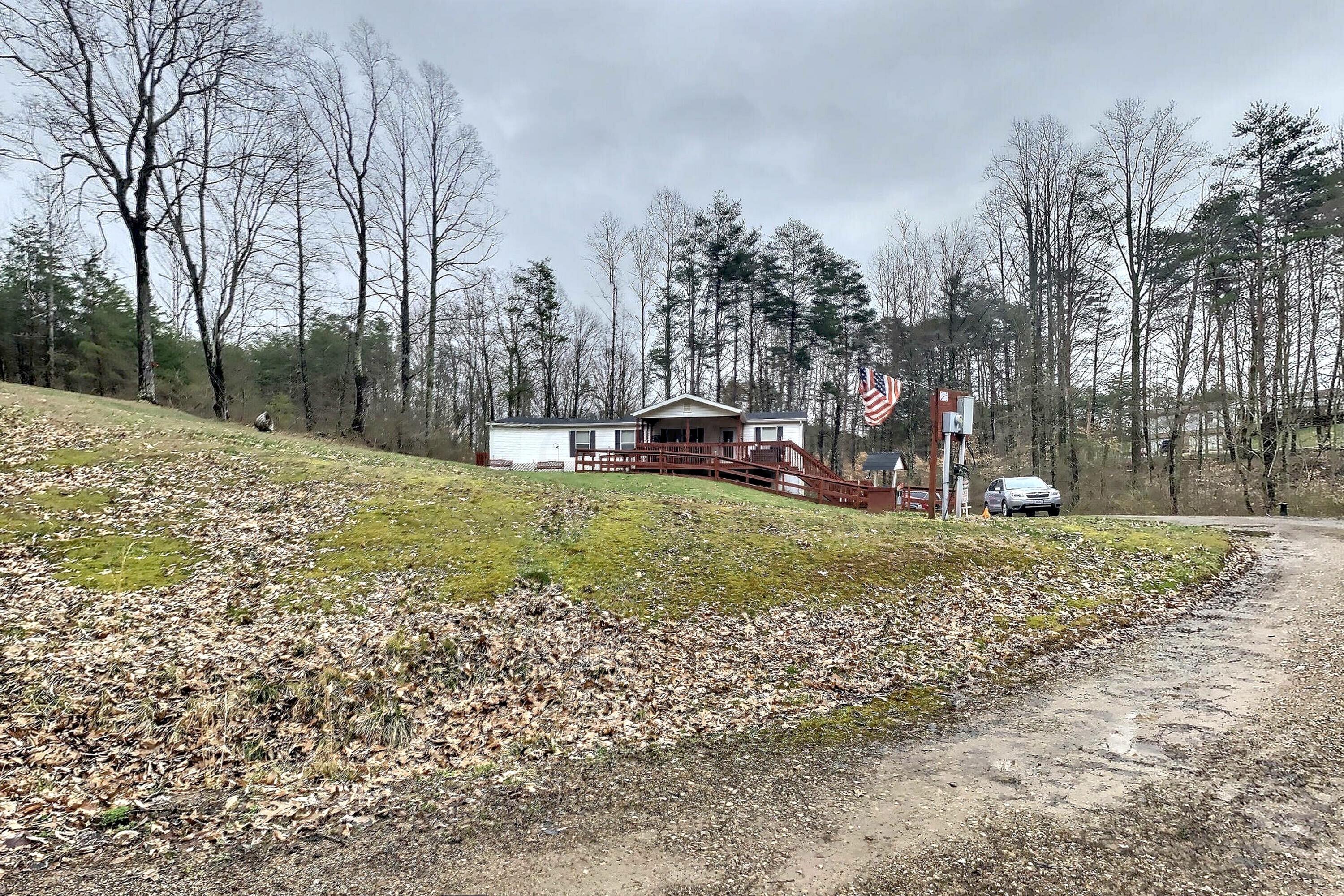 18638 Griffith Road Logan, OH 43138 - Photo 1 of 25