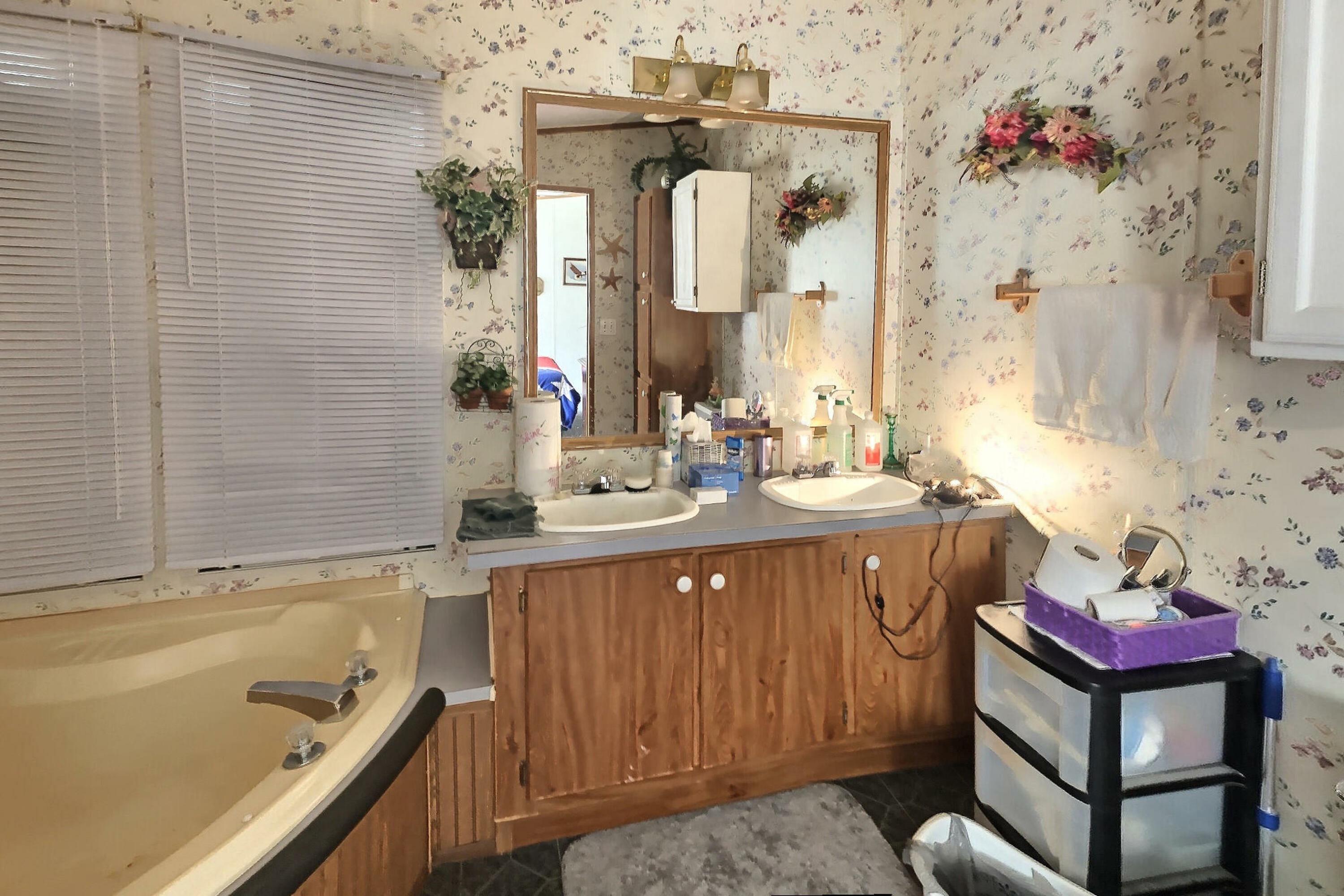 18638 Griffith Road Logan, OH 43138 - Photo 13 of 25