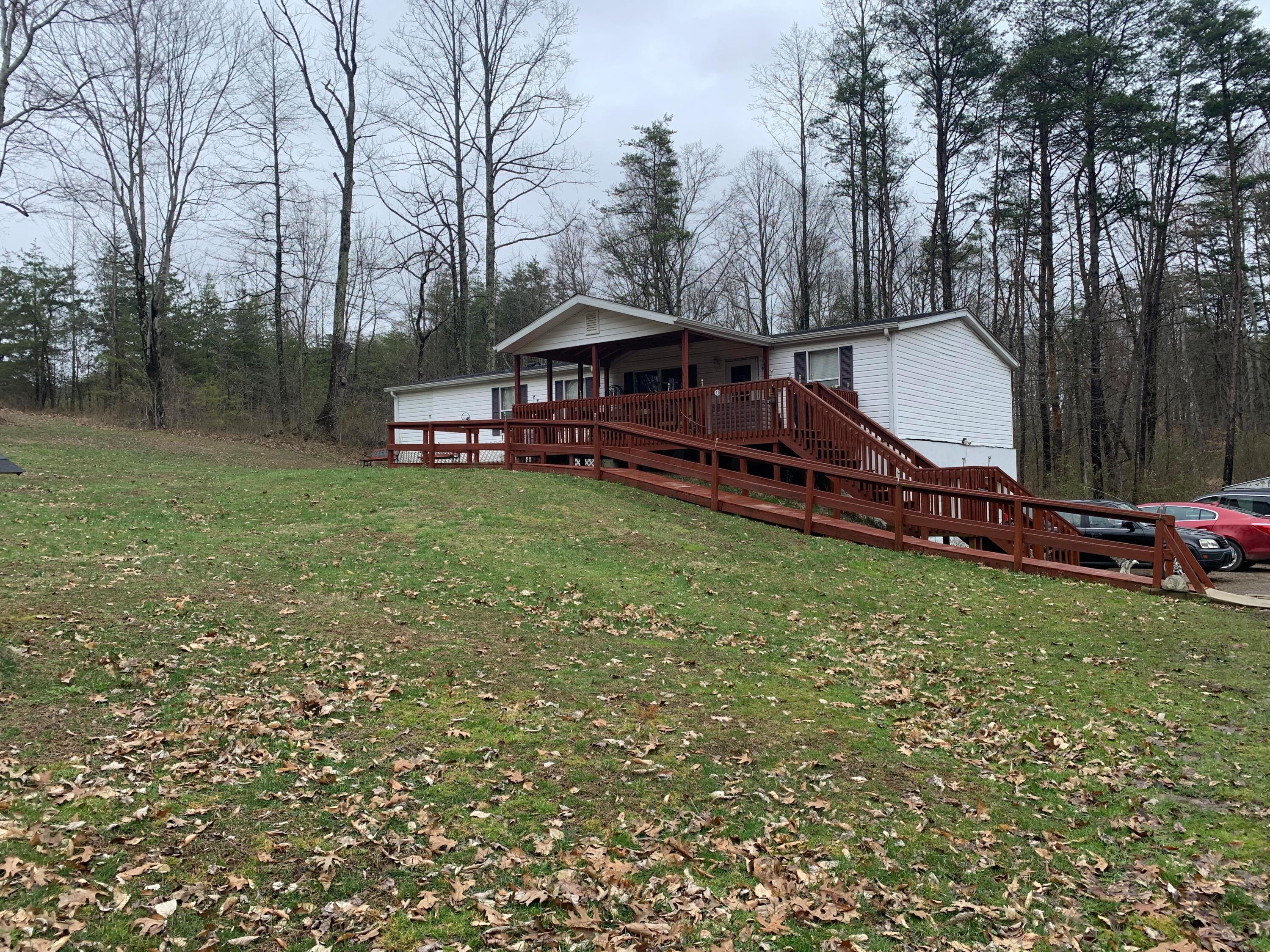 18638 Griffith Road Logan, OH 43138 - Photo 2 of 25