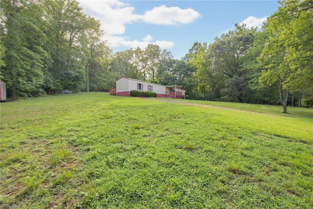372 Gentry Road Stokesdale, NC 27357 - Photo 4 of 31 Gallery Image 4