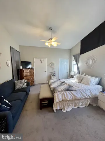 $3,000 | 125 Maple Street, Conshohocken, PA 19428