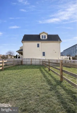 $3,000 | 125 Maple Street, Conshohocken, PA 19428