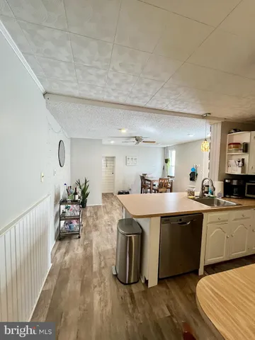 $3,000 | 125 Maple Street, Conshohocken, PA 19428