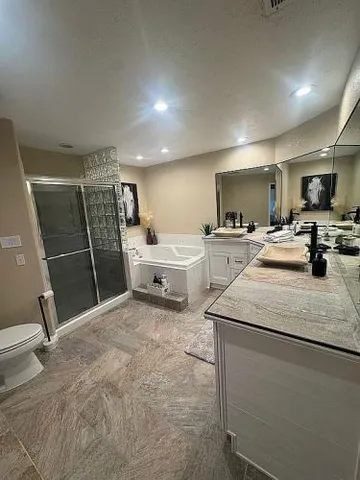 $2,100,000 | 1470 16 Road, Loma, CO 81524