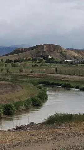 $2,100,000 | 1470 16 Road, Loma, CO 81524