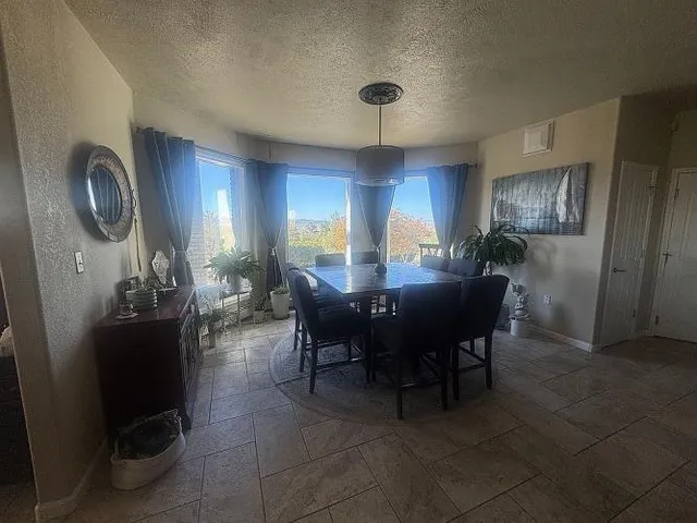 $2,100,000 | 1470 16 Road, Loma, CO 81524