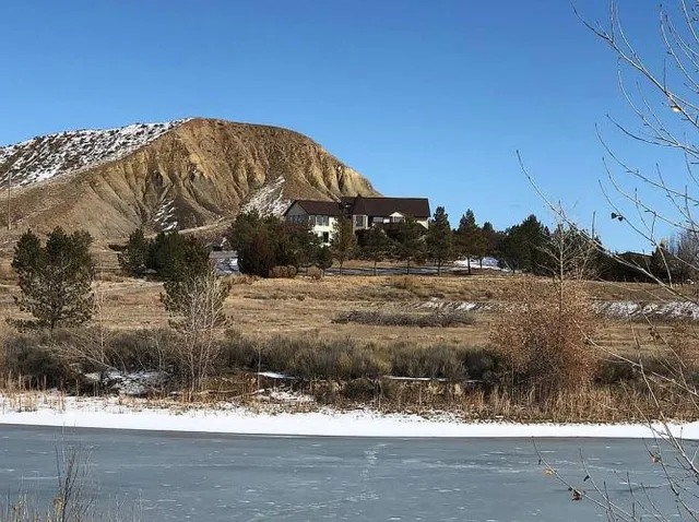 $2,100,000 | 1470 16 Road, Loma, CO 81524