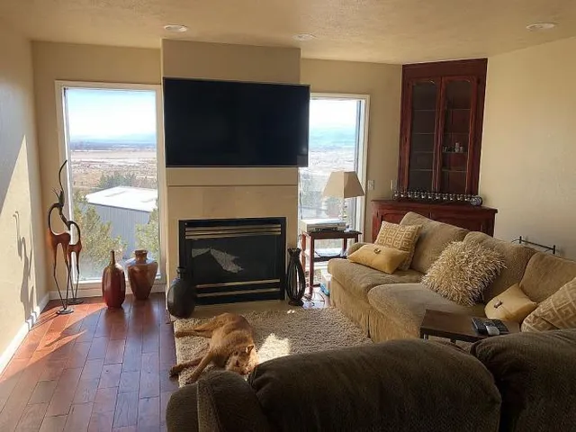 $2,100,000 | 1470 16 Road, Loma, CO 81524