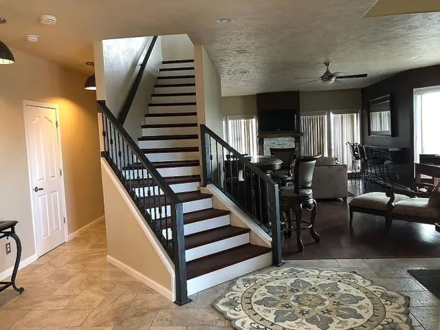 $2,100,000 | 1470 16 Road, Loma, CO 81524