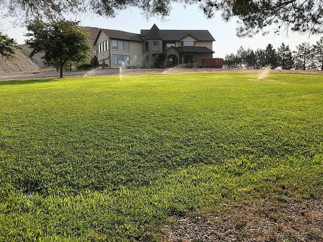 $2,100,000 | 1470 16 Road, Loma, CO 81524