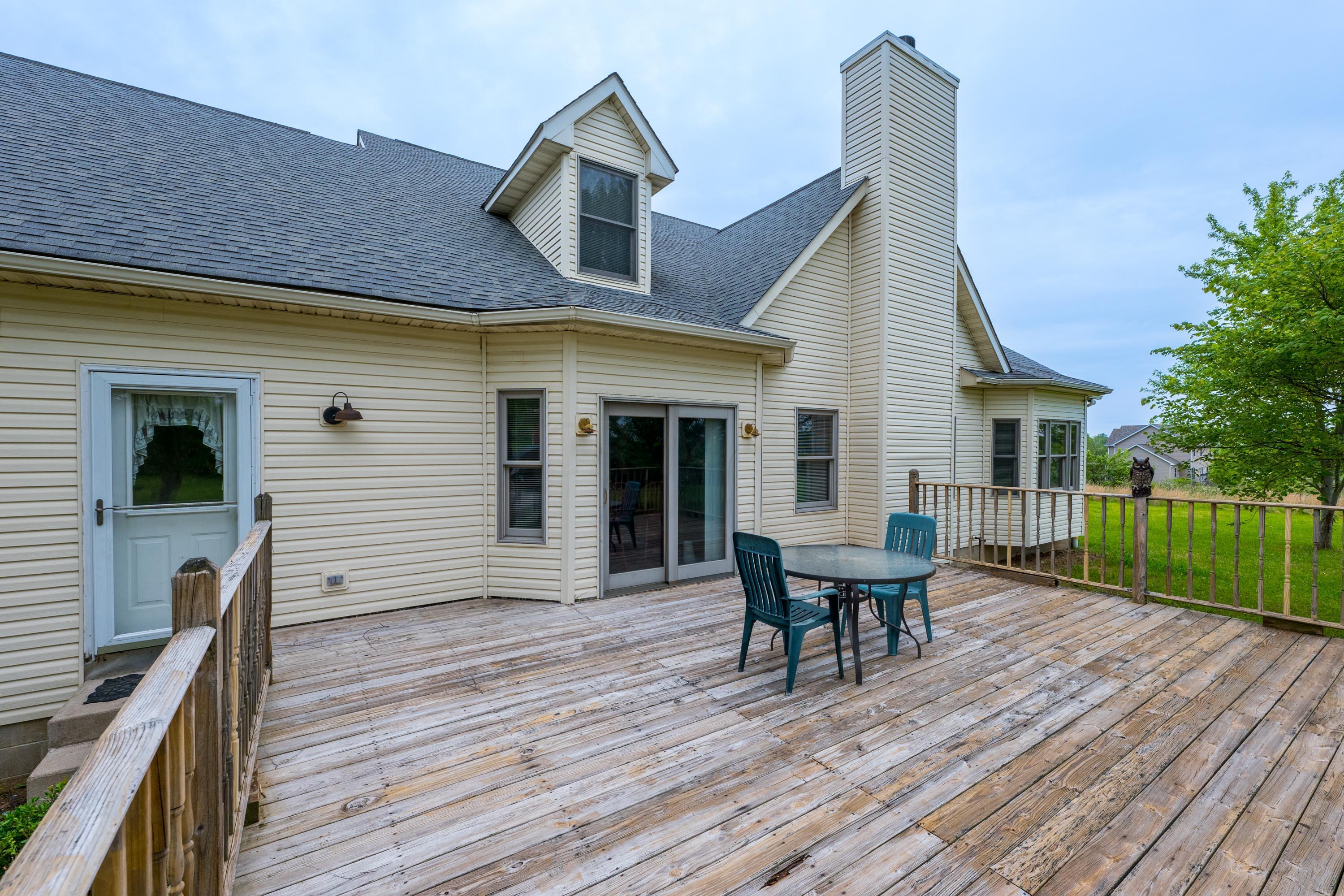 4640 Winchester Southern Road Circleville, OH 43113 - Photo 56 of 69 Rear Deck