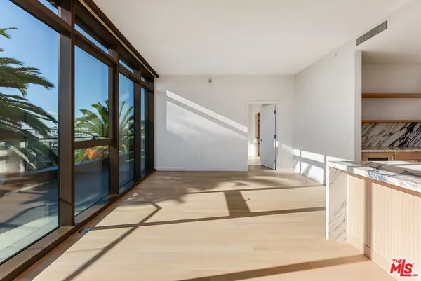 $25,000 | 700 Broadway, Unit PH 715, Santa Monica, CA 90401