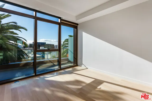 $25,000 | 700 Broadway, Unit PH 715, Santa Monica, CA 90401