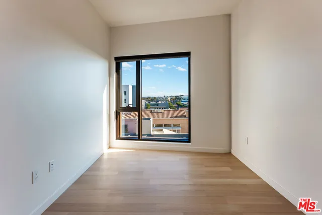 $25,000 | 700 Broadway, Unit PH 715, Santa Monica, CA 90401