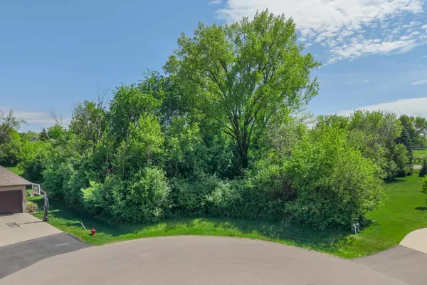 $120,000 | 4366 Stonegate Court, Unit 111, Oshkosh, WI 54904