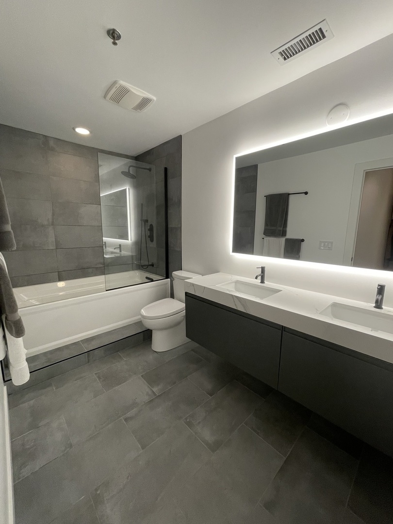 1301 West Madison Street, Unit 514 Chicago, IL 60607 - Photo 7 of 11