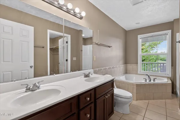 $450,000 | 157 Stoneybrook Drive, Abingdon, VA 24210
