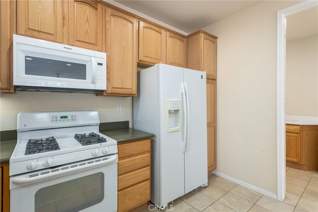 1659 Snowberry Road Beaumont, CA 92223 - Photo 10 of 38 Gallery Image 10