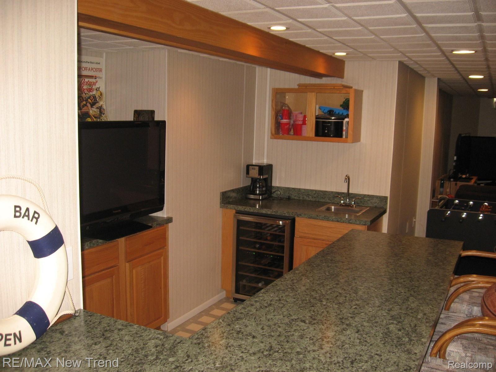 19031 Wayne Road Livonia, MI 48152 - Photo 41 of 56 IMG_7152.JPG