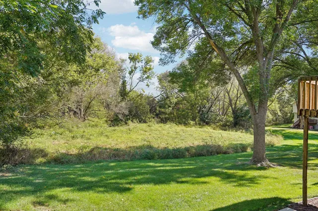 $319,900 | 317 Castle Oaks Crossing, Waunakee, WI 53597