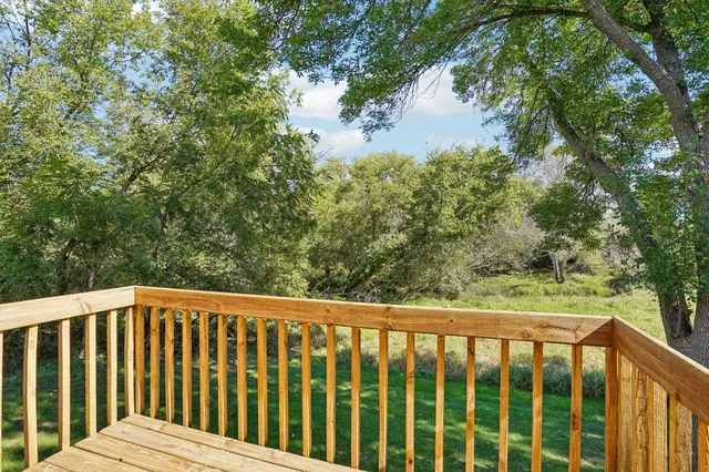 $319,900 | 317 Castle Oaks Crossing, Waunakee, WI 53597