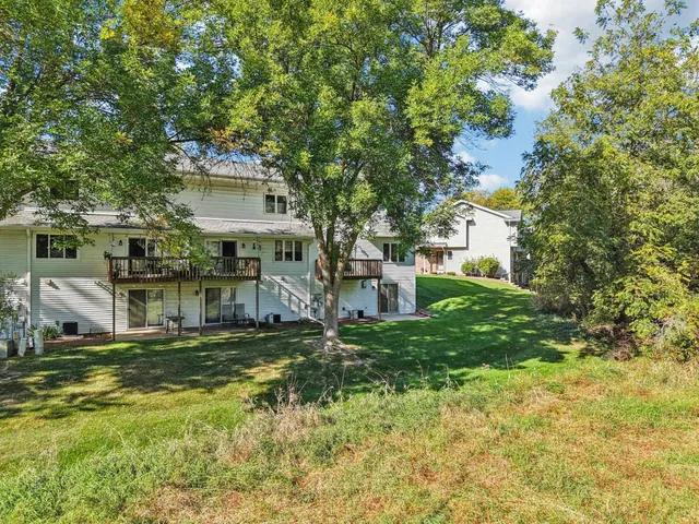 $319,900 | 317 Castle Oaks Crossing, Waunakee, WI 53597