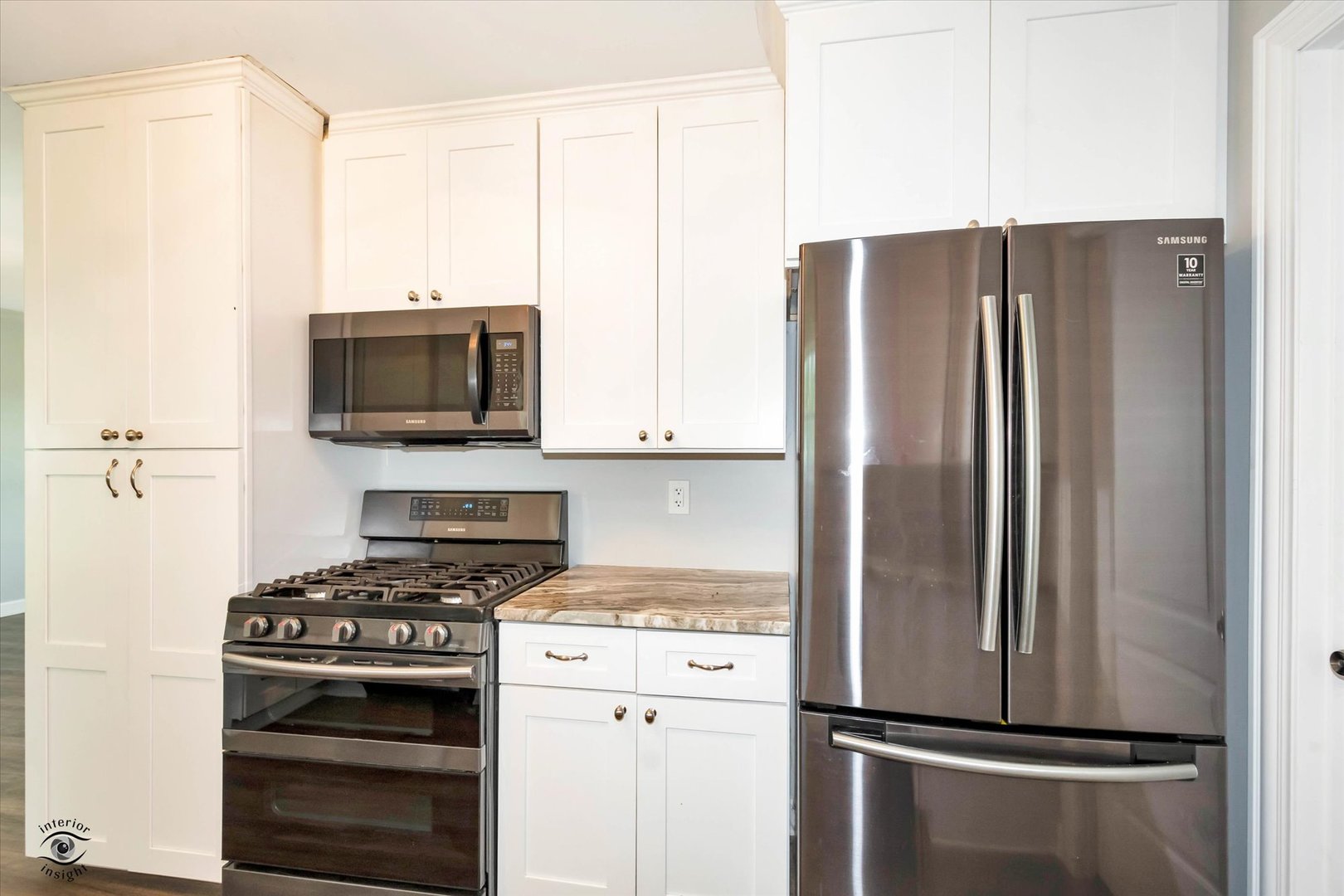 27924 South Scheer Road Peotone, IL 60468 - Photo 12 of 27 a kitchen with a refrigerator stove and microwave