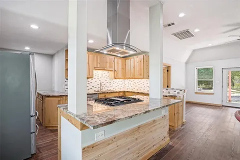$525,000 | 16051 County Road 341, Terrell, TX 75161