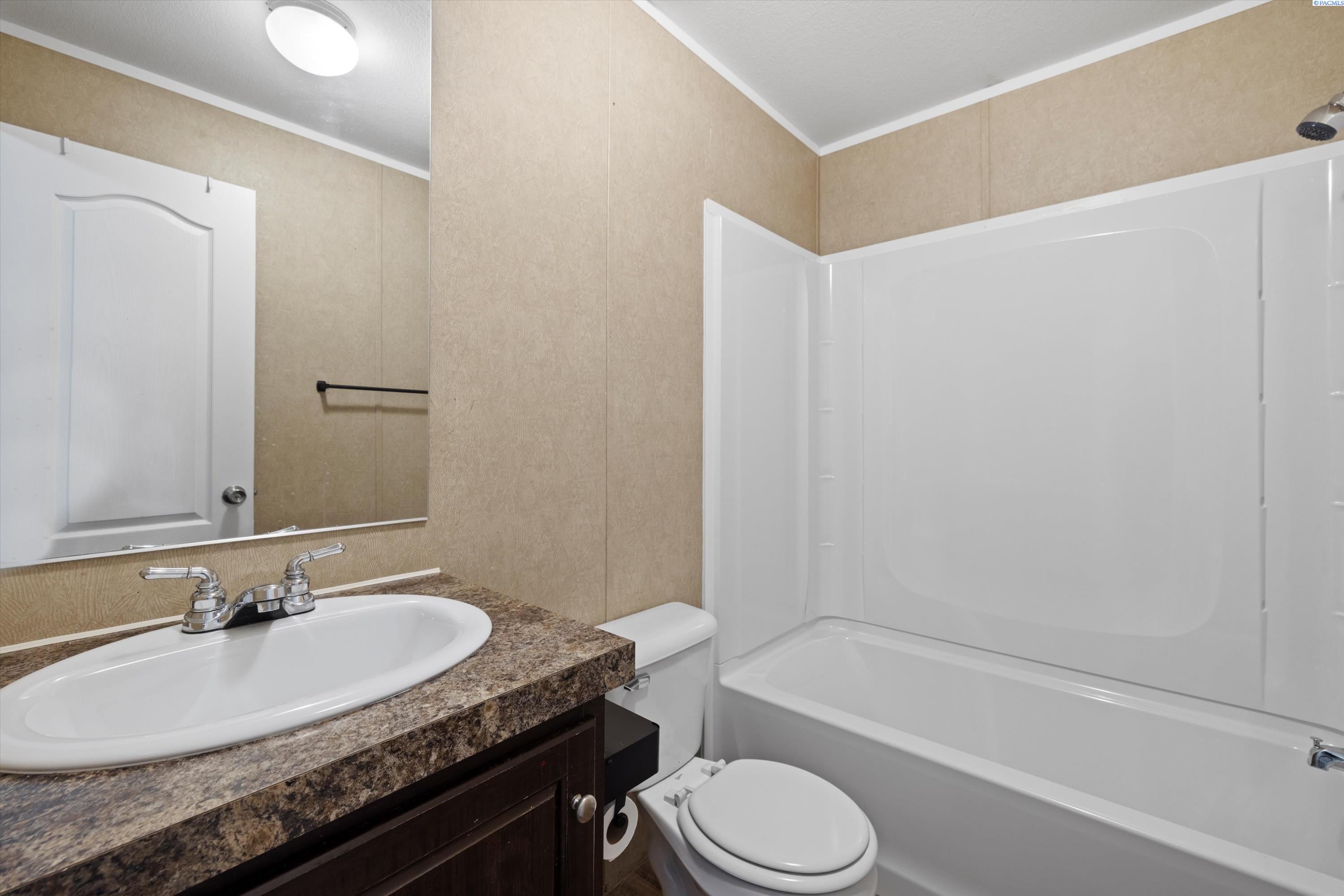 200802 East Game Farm Road, Unit 145 Kennewick, WA 99337 - Photo 11 of 22 Gallery Image 11