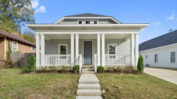 $2,495 | 1068 Bruce Street, Memphis, TN 38104