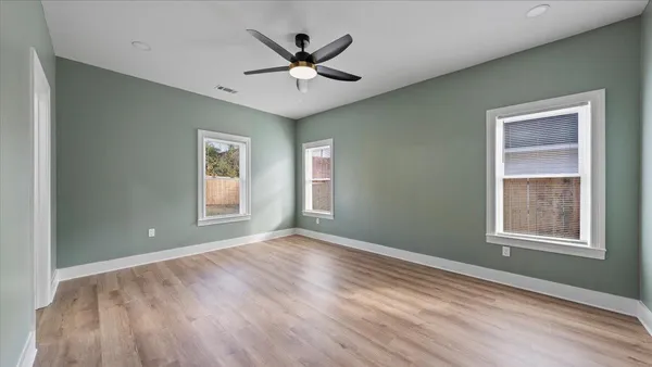 $2,495 | 1068 Bruce Street, Memphis, TN 38104