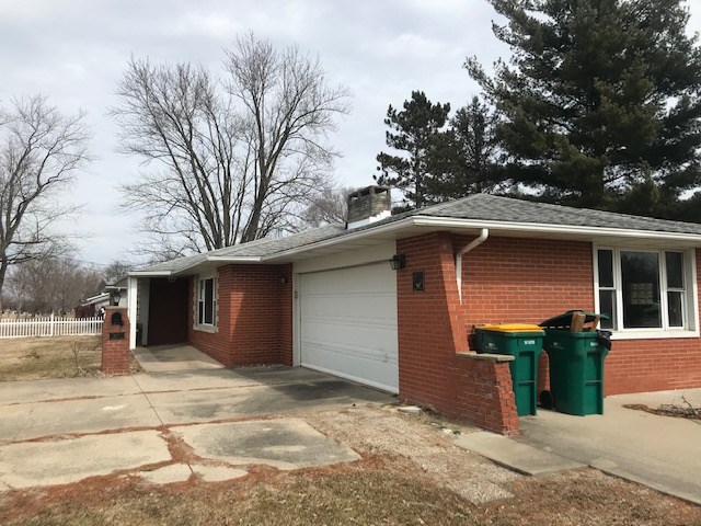 107 Robin Road Macomb, IL 61455 - Photo 3 of 20 Gallery Image 3