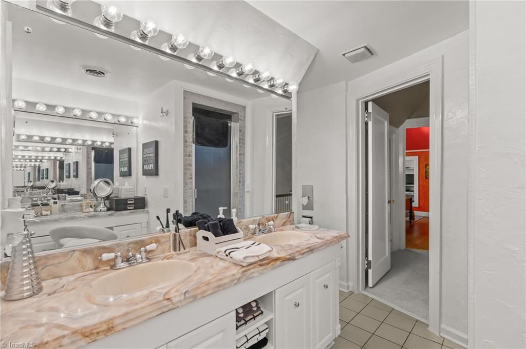 504 Emerywood Drive High Point, NC 27262 - Photo 27 of 42 Gallery Image 27