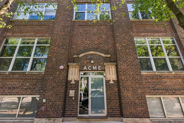 $849,500 | 2201 West Wabansia Avenue, Unit 23, Chicago, IL 60647