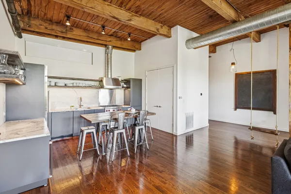 $849,500 | 2201 West Wabansia Avenue, Unit 23, Chicago, IL 60647