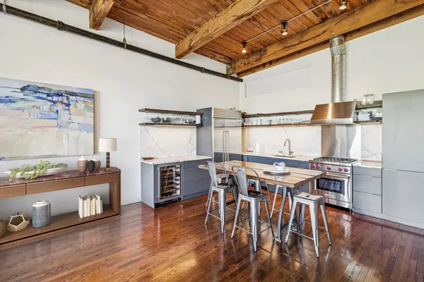 $849,500 | 2201 West Wabansia Avenue, Unit 23, Chicago, IL 60647